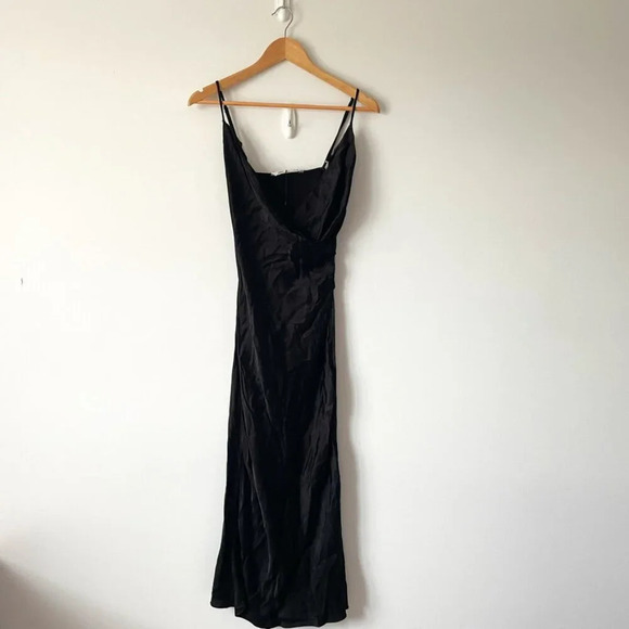 Zara Silky Satin Effect Surplus Midi Dress Black Blogger Fav Sz Small - Picture 5 of 10